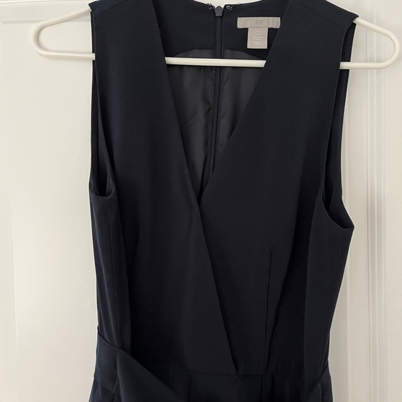 H & M Navy Blue Cropped Jumpsuit Size 8 - Picture 6 of 10